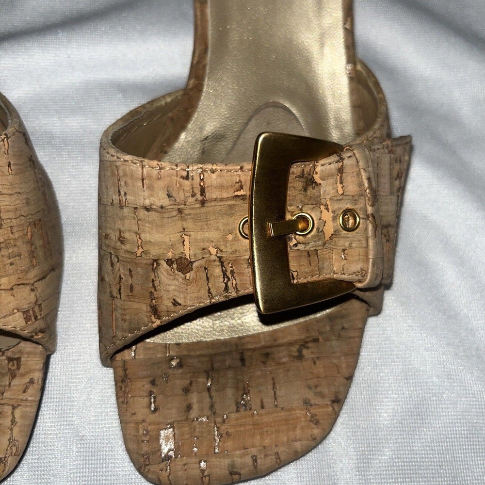 Stuart Weitzman Cork Gold Heels Size 8 - image 5